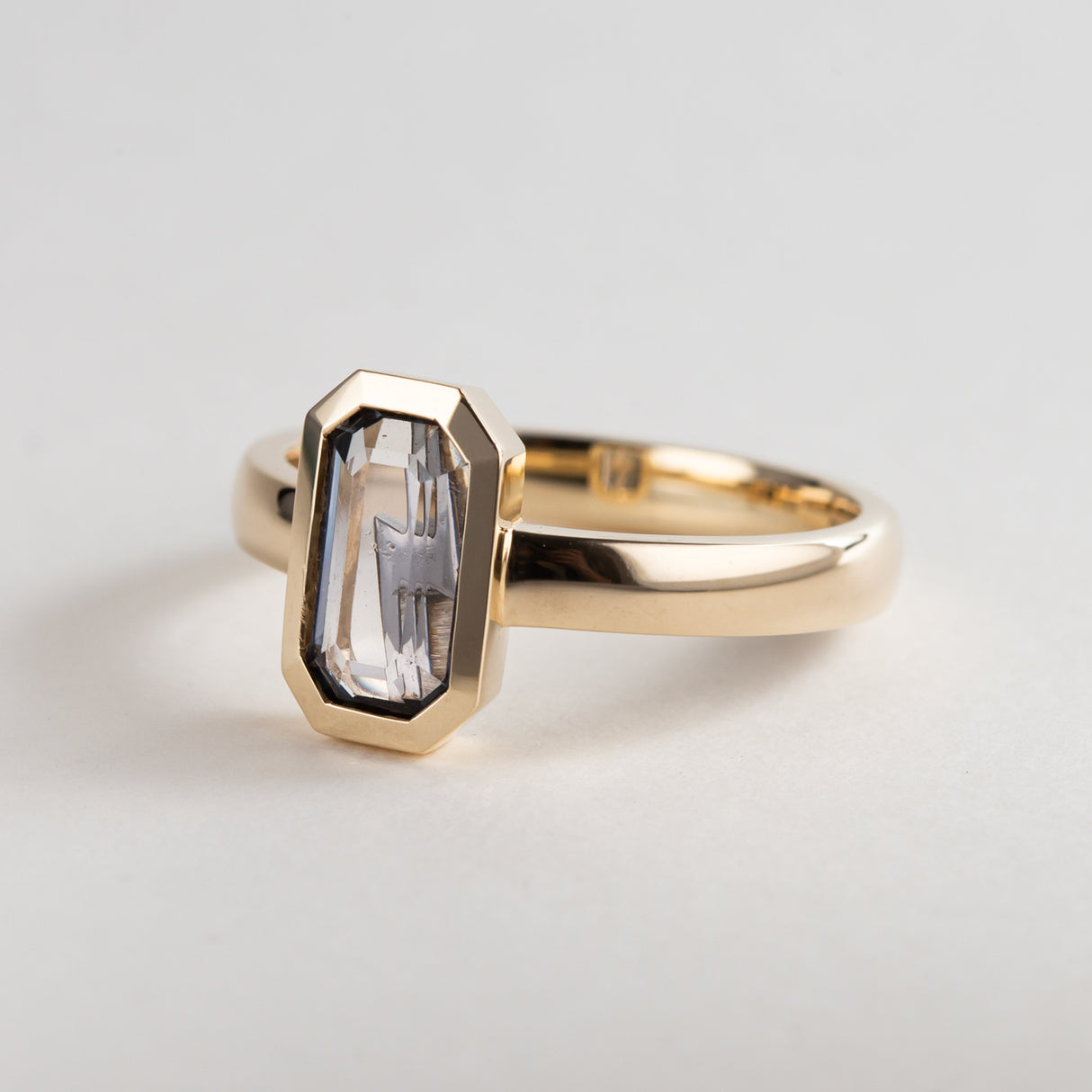 Thunderstorm ring with Grey Spinel in 9ct Gold and Platinum