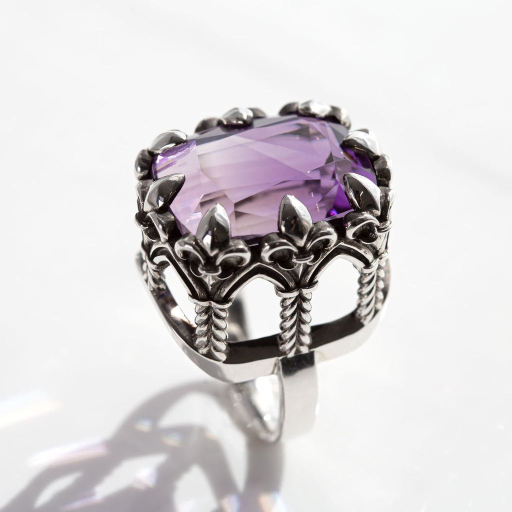 28 carat ombré Amethyst Temple ring in Sterling Silver