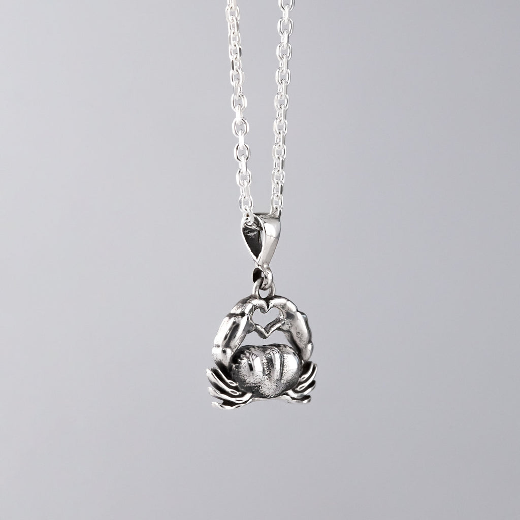 Crab Romance Charm necklace in Sterling Silver