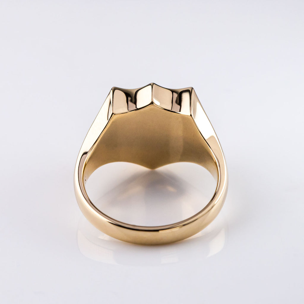 Pounamu Owl Crest Signet ring in 9 carat Gold