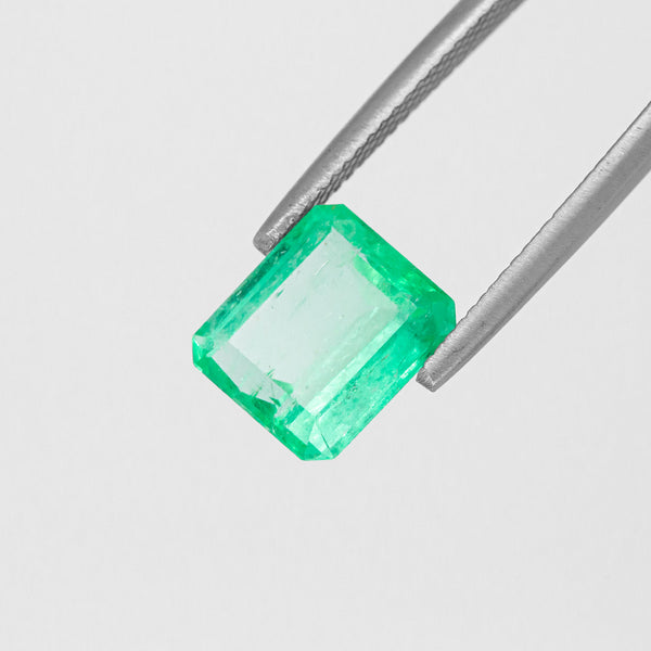 Glowing Green Emerald - Emerald cut 3.92 carats