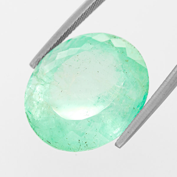 Frosty Green Emerald - Oval cut 31.50 carats