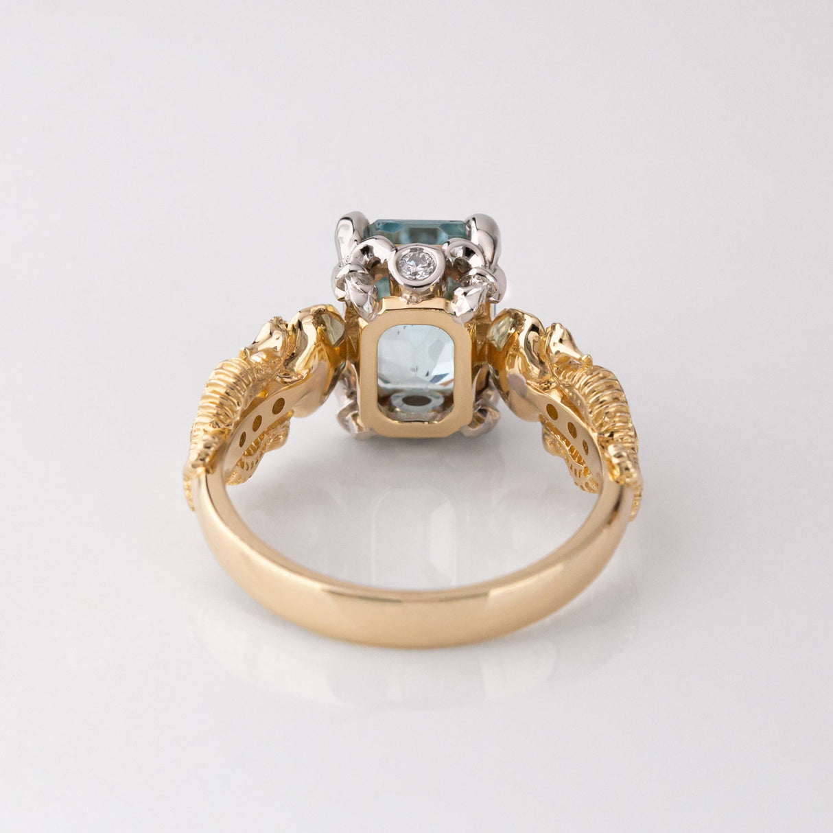 3.50 carat Aquamarine Birth of Venus ring in 9 carat Gold and Platinum