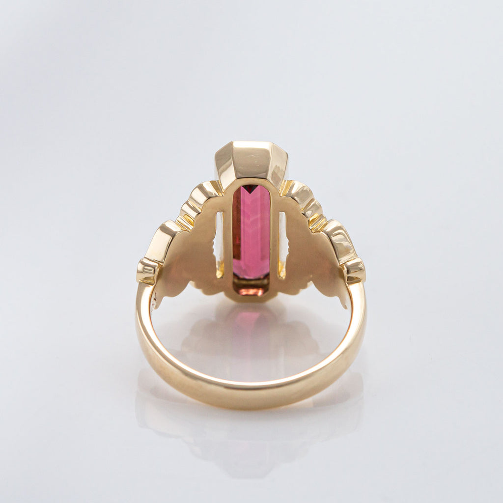 White Monarch ring with Rose Tourmaline in 9 carat Yellow Gold