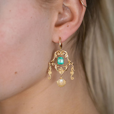 Emerald Underwater Chandelier earrings in 9 carat Gold