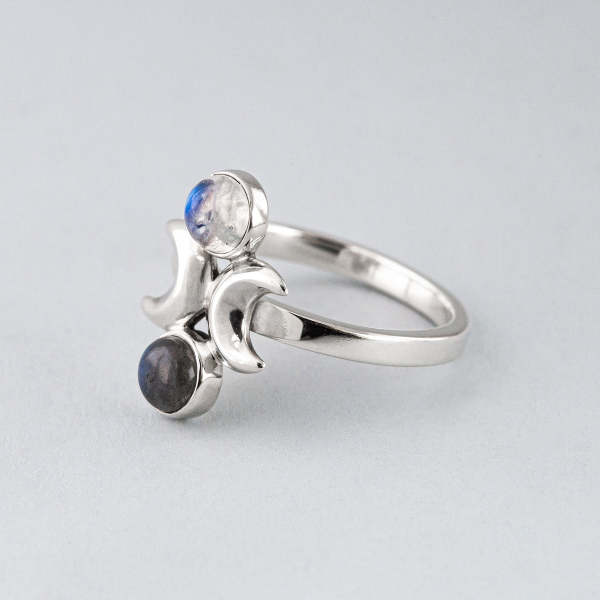 Moon Phase Ring in Sterling Silver with Labradorite and Rainbow Moonstone