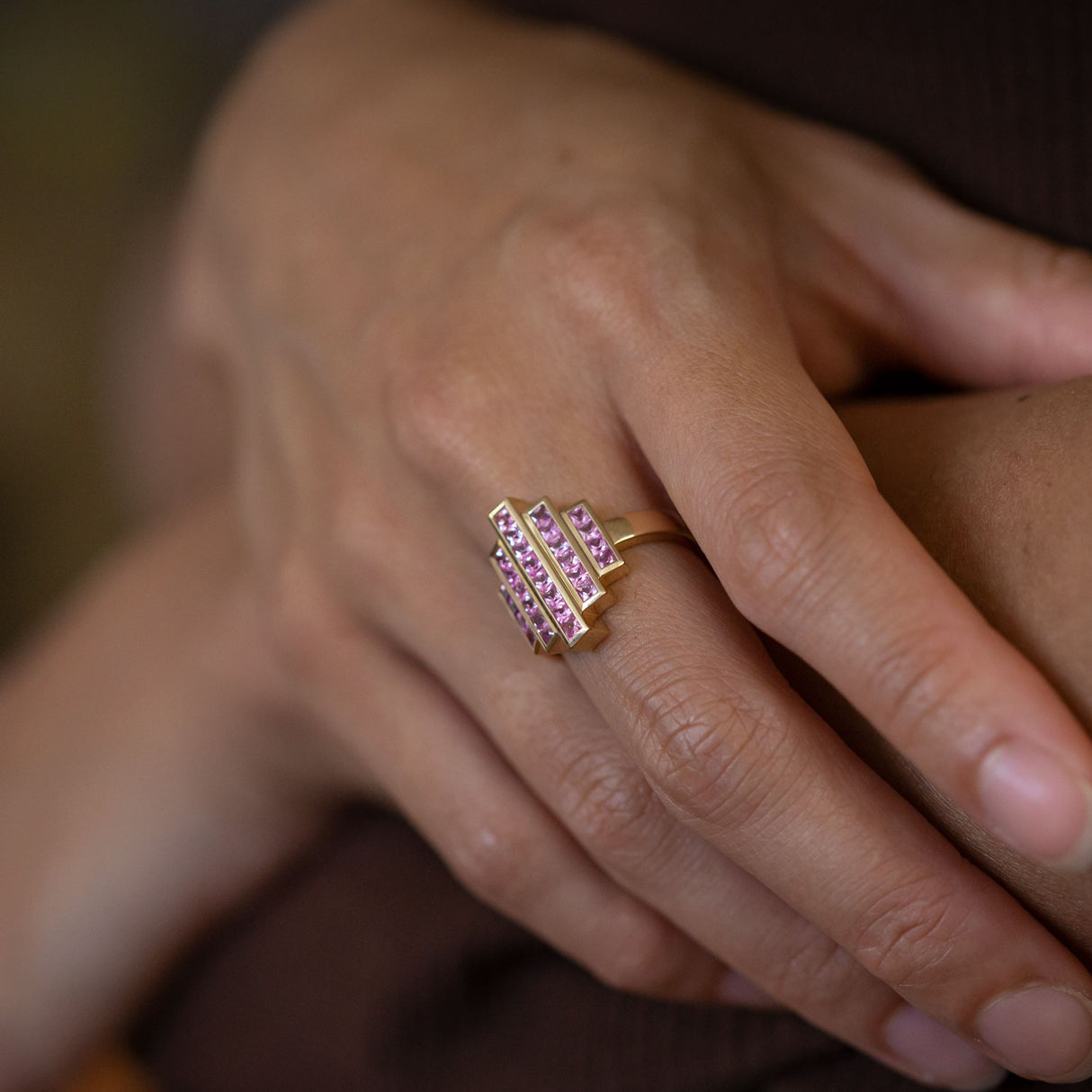 Pink Sapphire Manhattan ring in 9 carat Gold