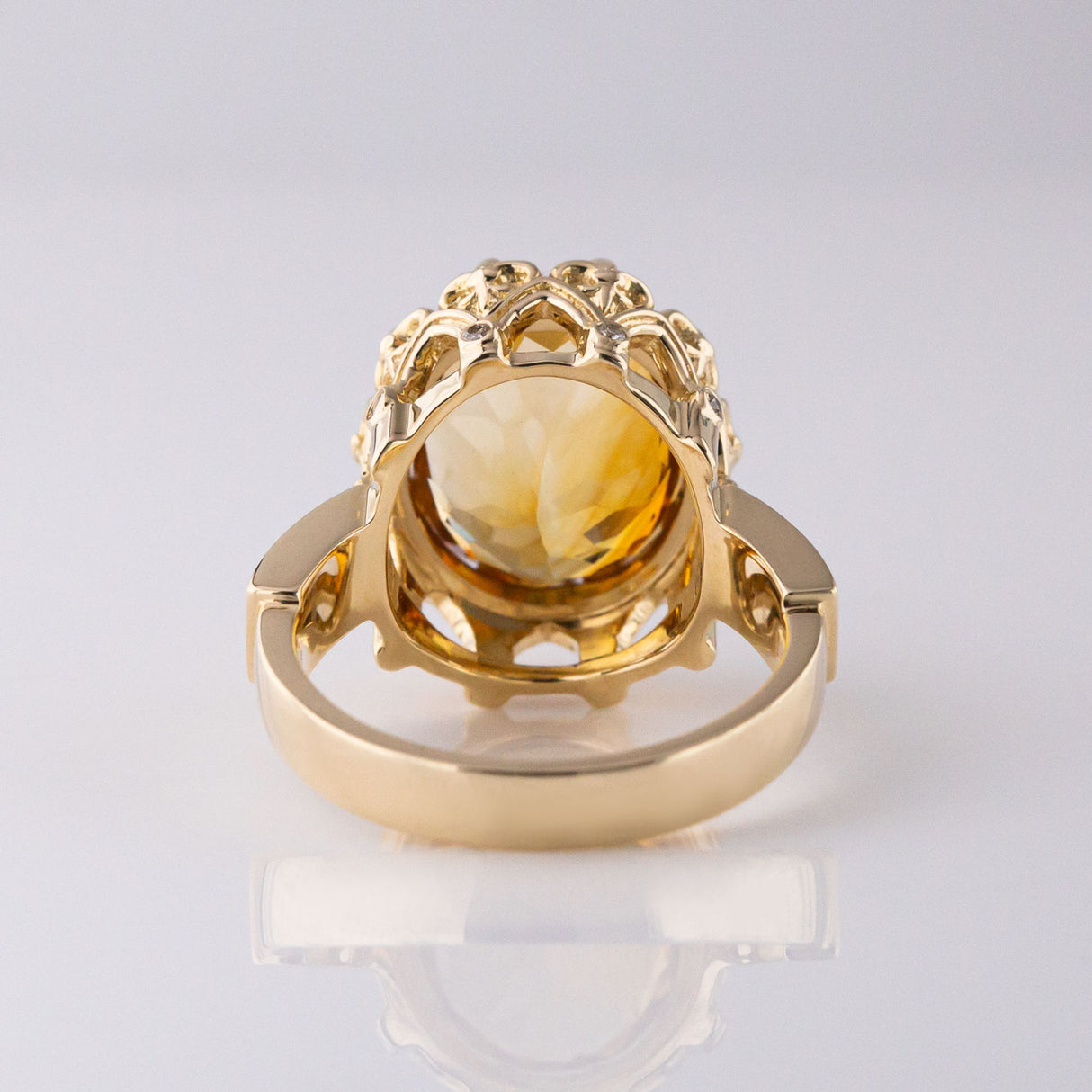 6.80 carat Citrine Royal Diadem ring with Diamonds in 9 carat Gold