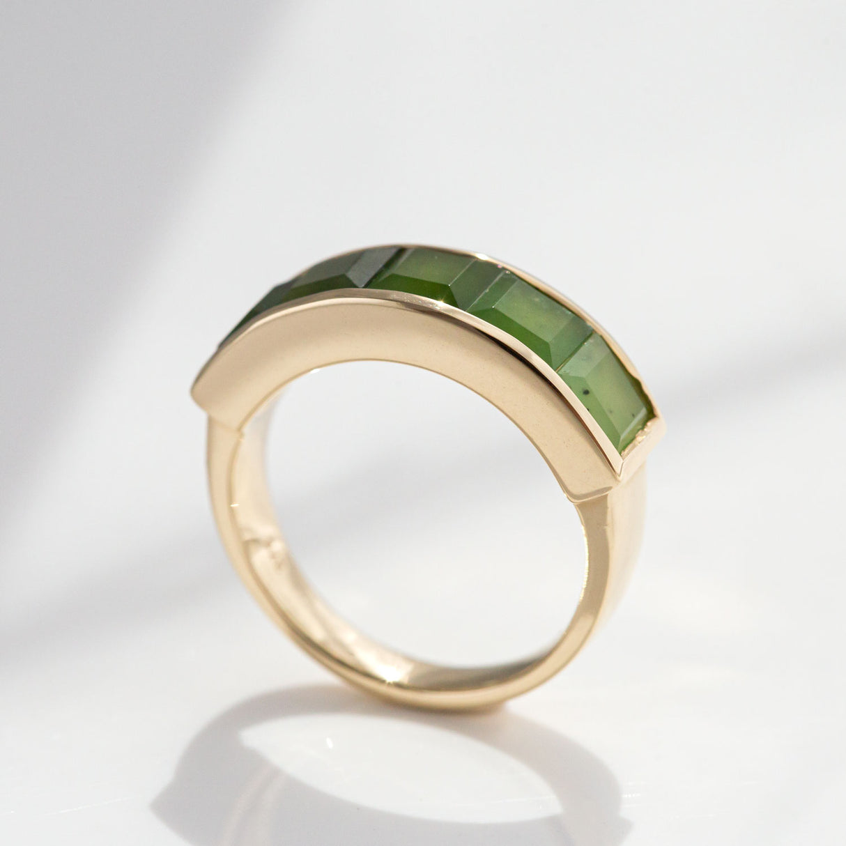 Pounamu Ombré Channel ring in 9 carat Gold