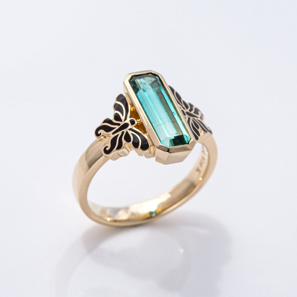 Caribbean Dream ring with Ombré Lagoon Tourmaline in 9 carat Gold