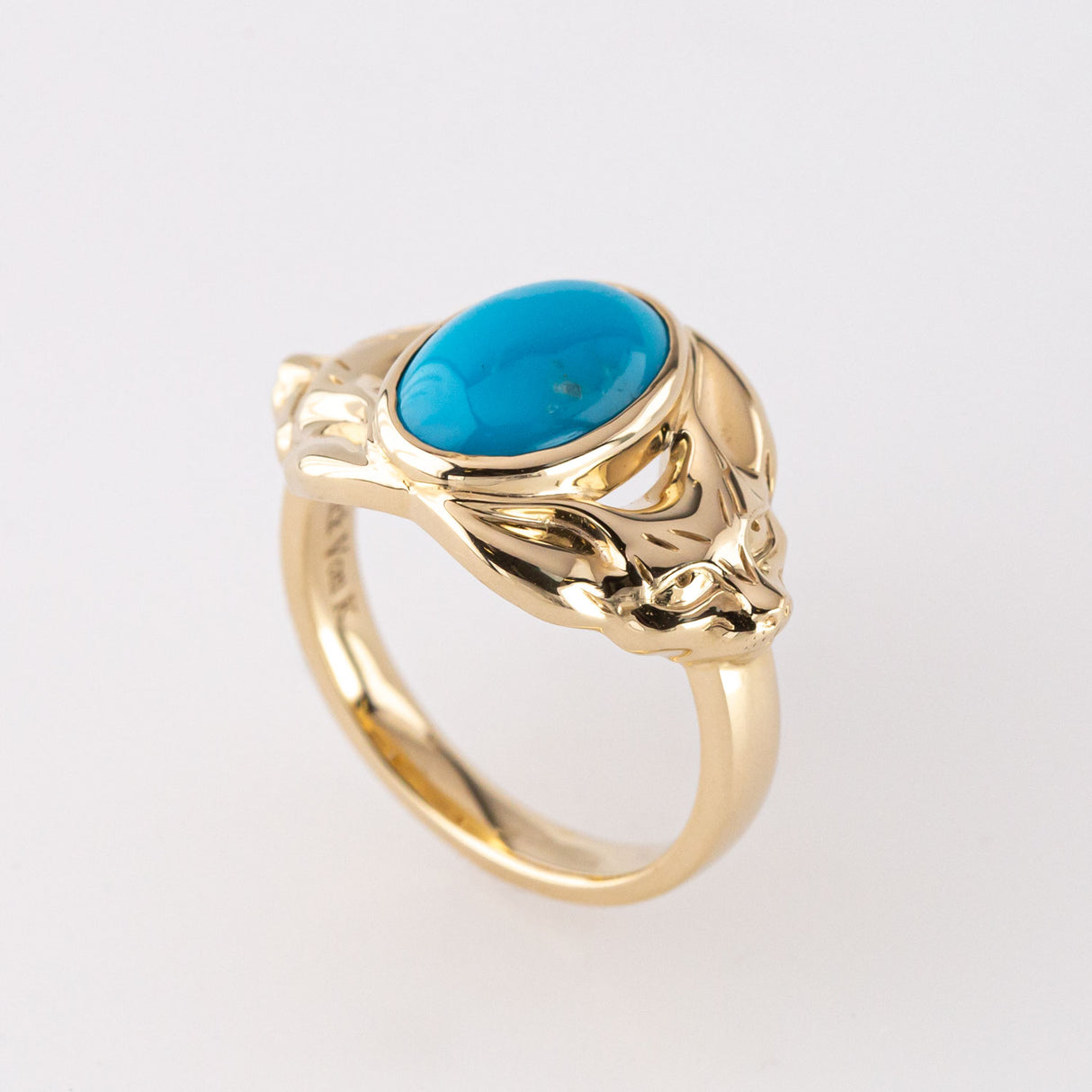 Turquoise Egyptian Fox ring in 9 carat Gold