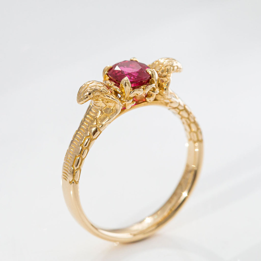 1.10 carat Red/Pink Sapphire Double Rising Cobra ring in 9 carat Gold