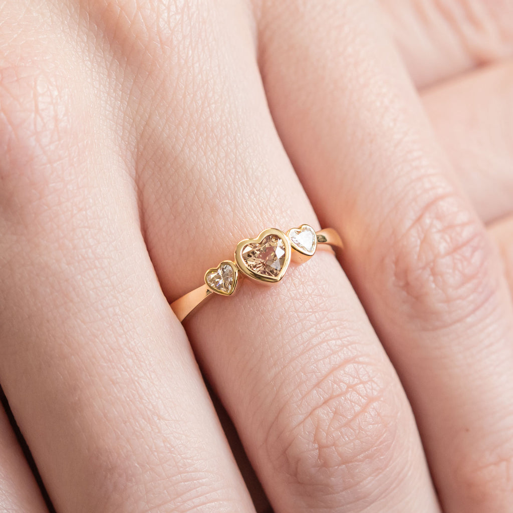 Golden Sapphire Petit Amour ring with Diamonds in 9 carat Gold