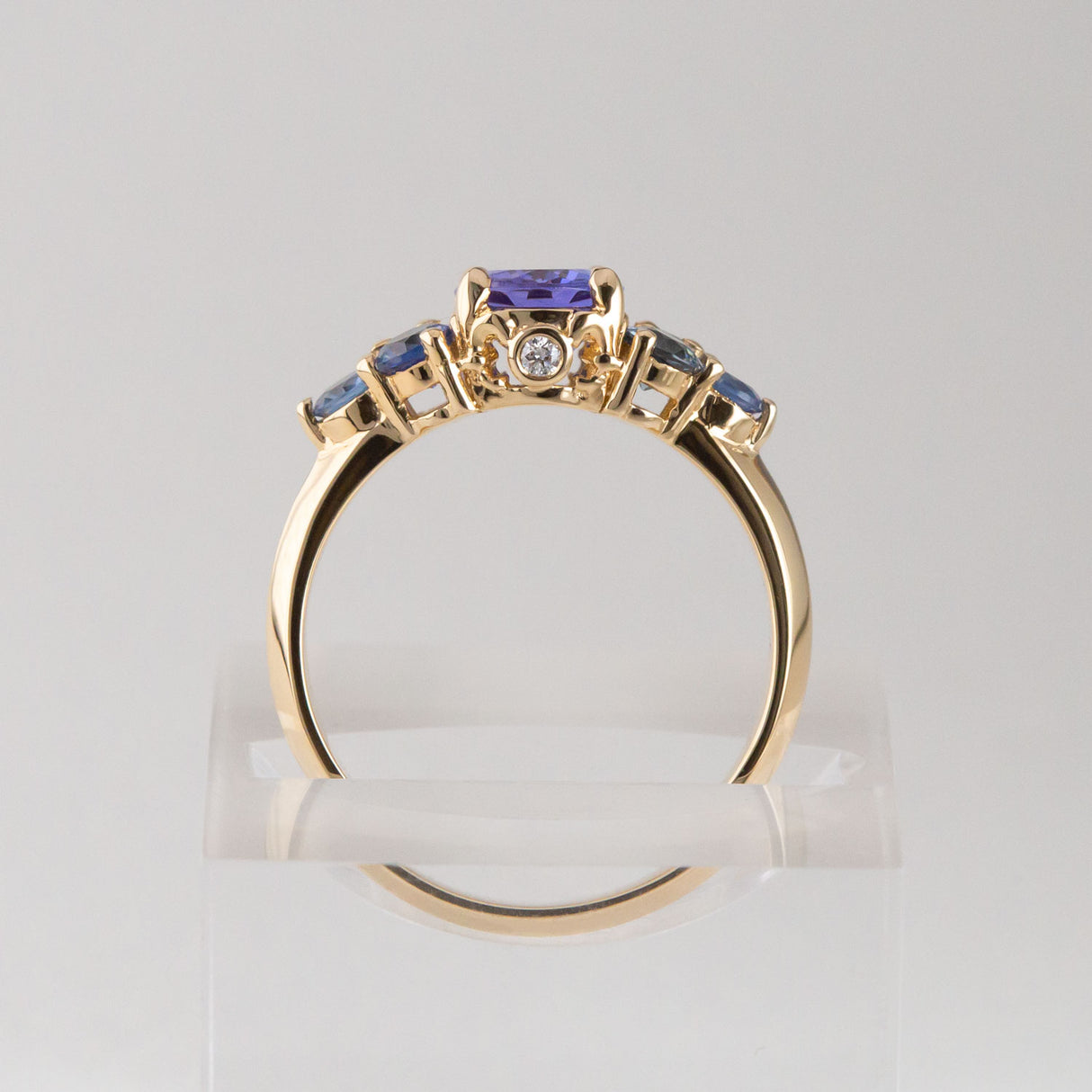 Bluebell Bouquet ring with Tanzanite and Sapphire in 14ct Yellow Gold