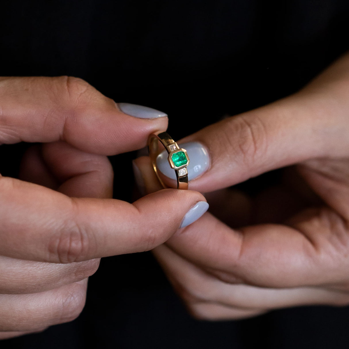 Little Princess ring with Emerald and Diamonds in 9 carat Gold