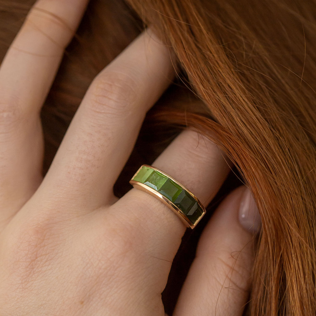 Pounamu Ombré Channel ring in 9 carat Gold