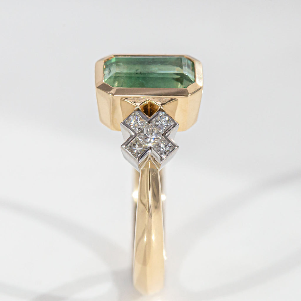 2.02 carat Blue to Green Tourmaline Kiss Kiss ring in Platinum and 9 carat Gold