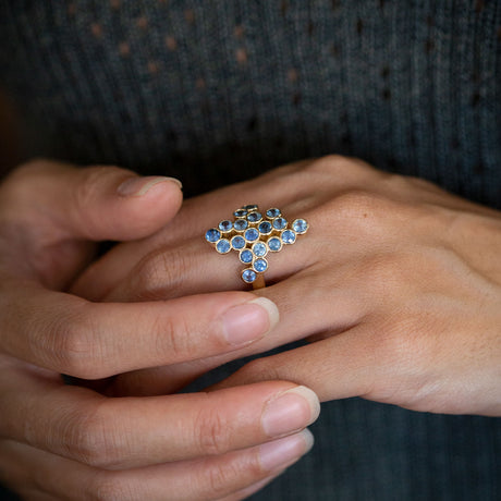 Sapphire Bubbles ring in 9 carat Gold