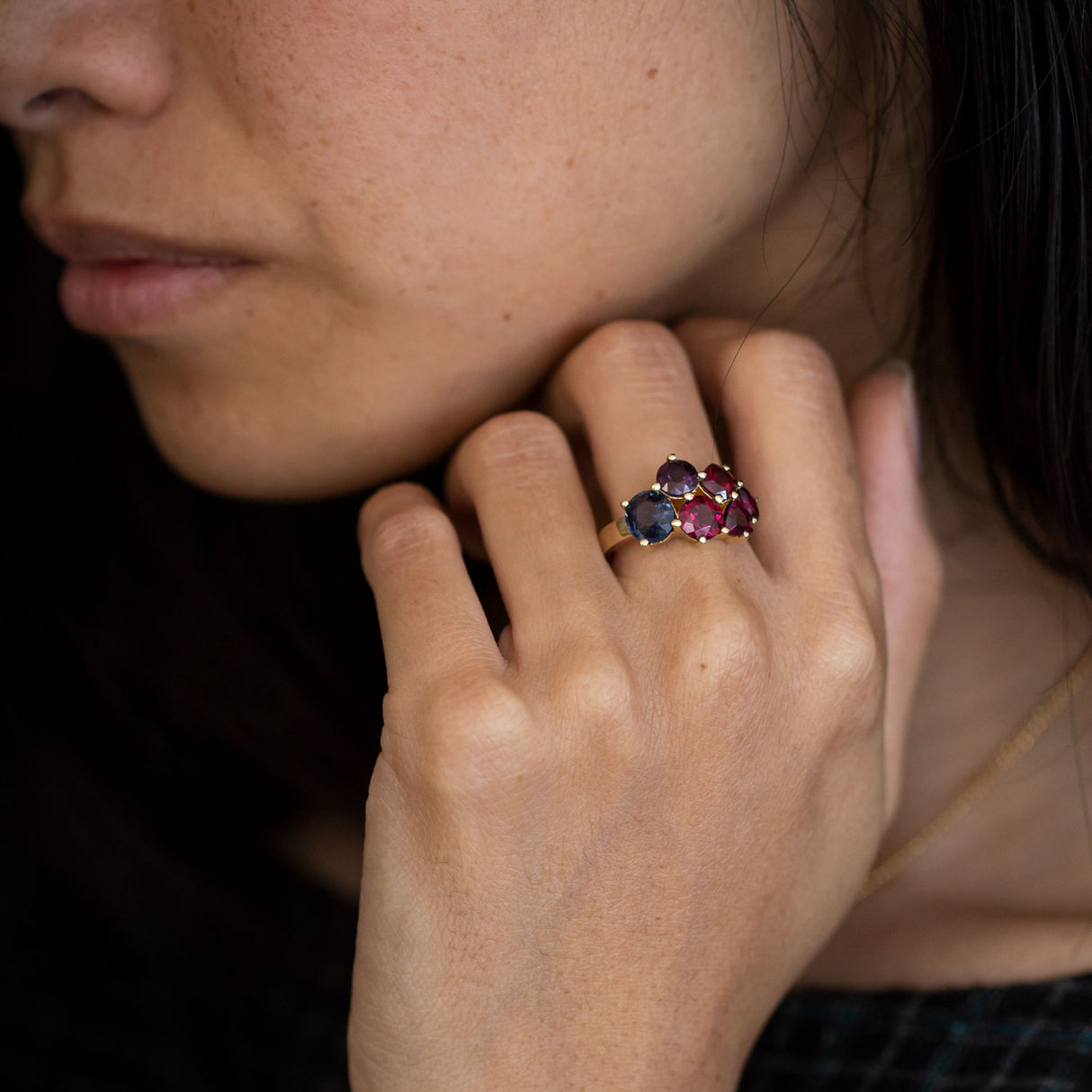 Forbidden Fruit Cluster ring in 9 carat Gold