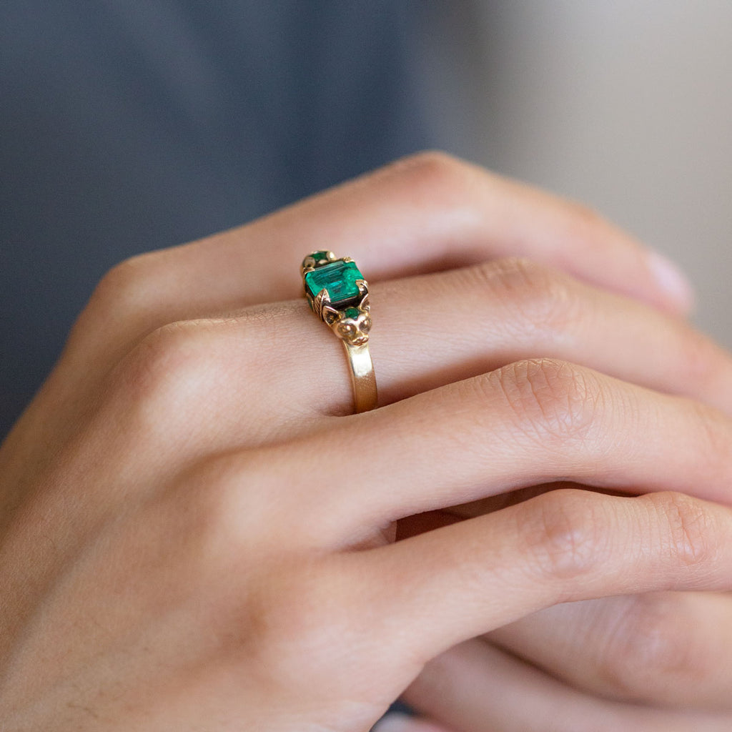 1.07 carat Emerald Catnip ring in 14 carat Gold