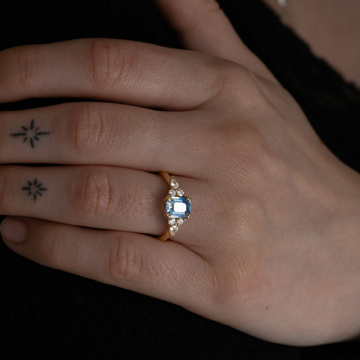 Cloud Kiss Sapphire Ring