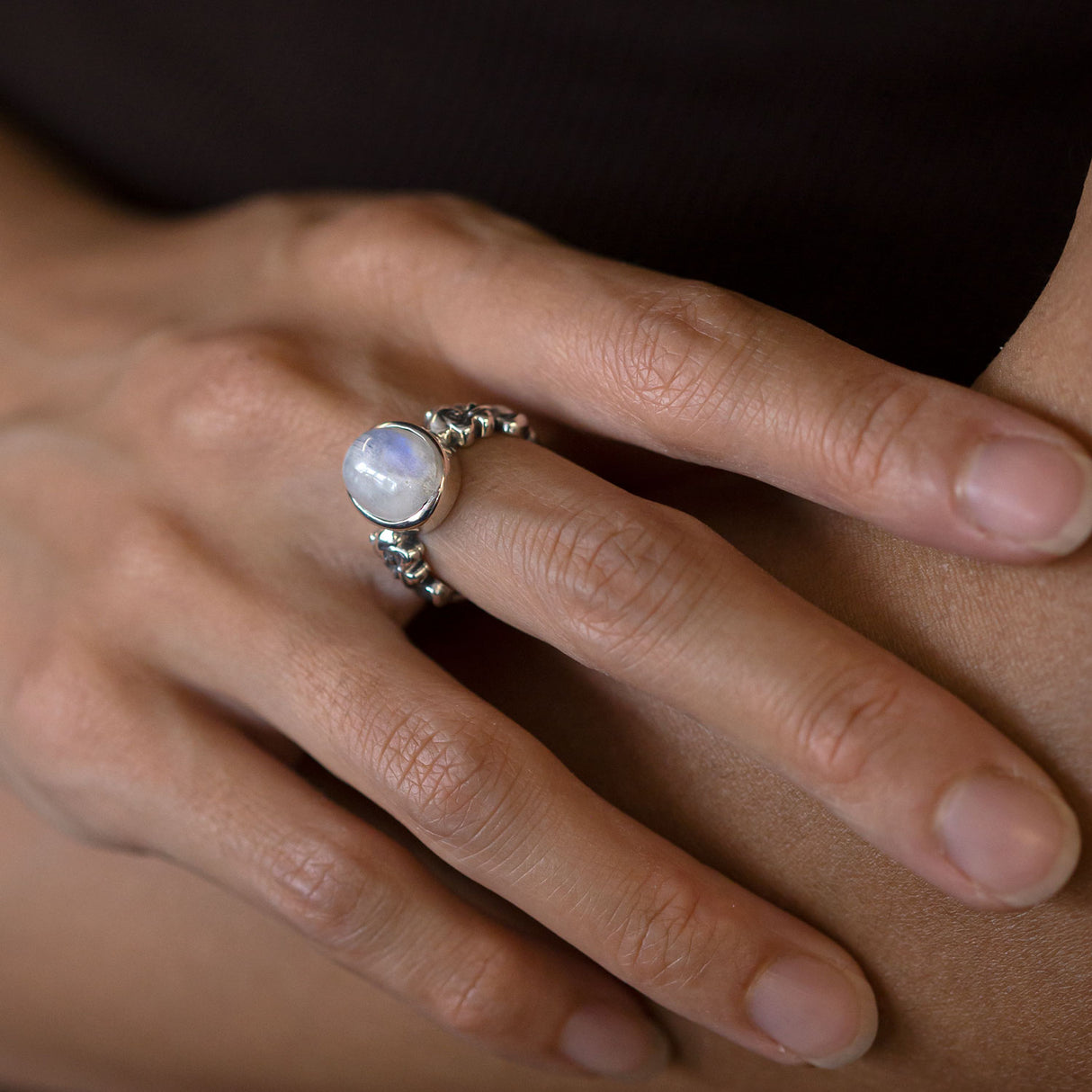 Mermaid ring in Sterling Silver with Rainbow Moonstone