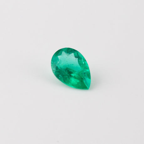 Emerald Pear cut 0.50 carat