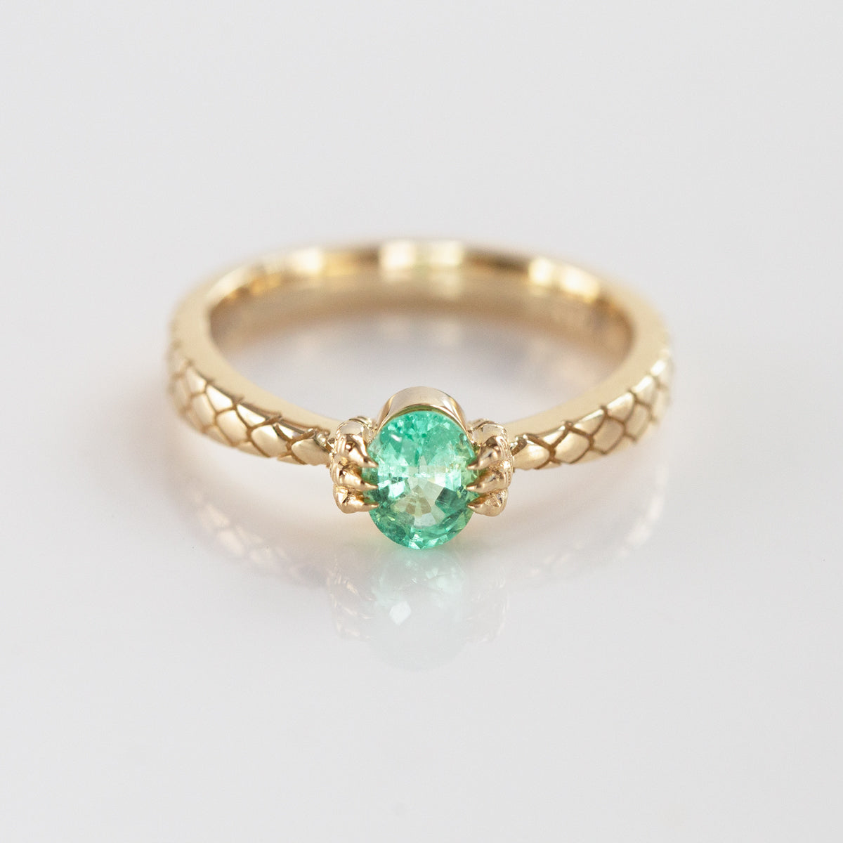 Lagoon Emerald Baby Dragon Claw ring in 9 carat Gold