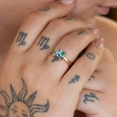 Fallen Leaves Ring with Sapphire & Emerald
