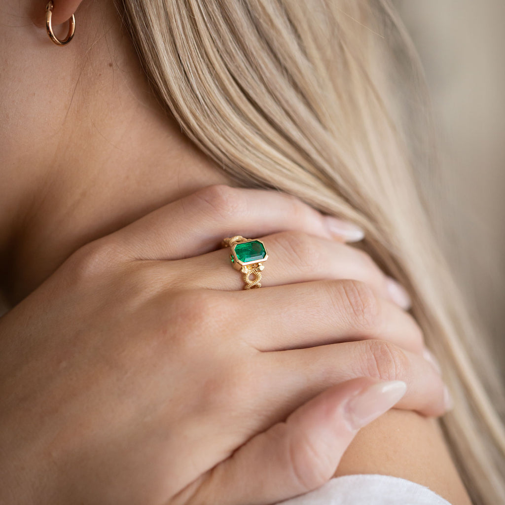 1.66 carat Emerald Snake Charmer ring in 18 carat Gold