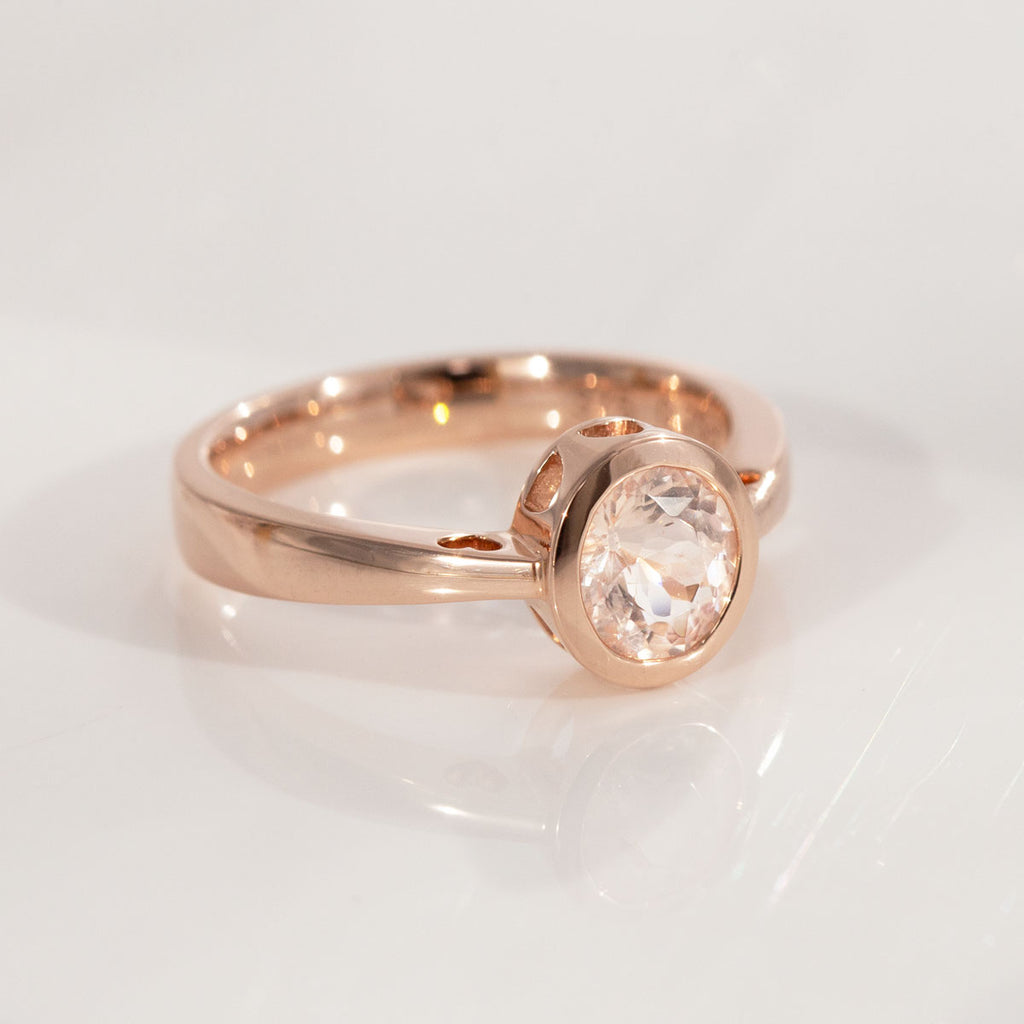 Morganite Oval Heart Window ring in 9 carat Rose Gold
