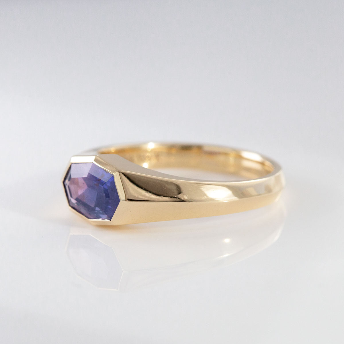 1.41 carat Purple Sapphire Octagonal Signet ring in 9 carat Gold