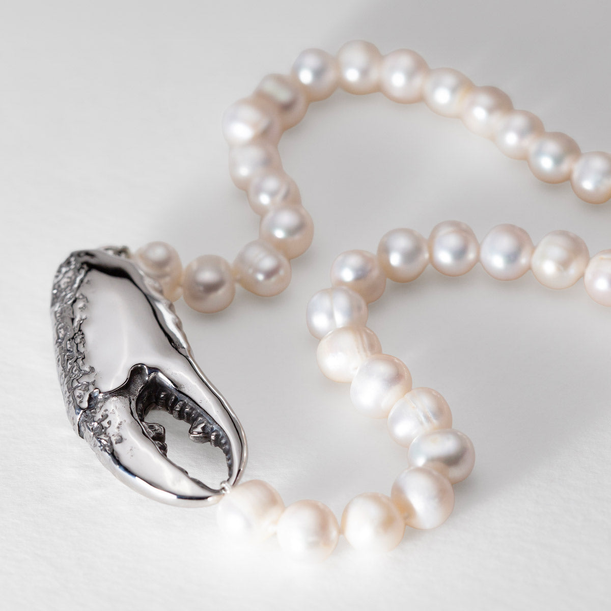 Pinch Me Pearls Necklace
