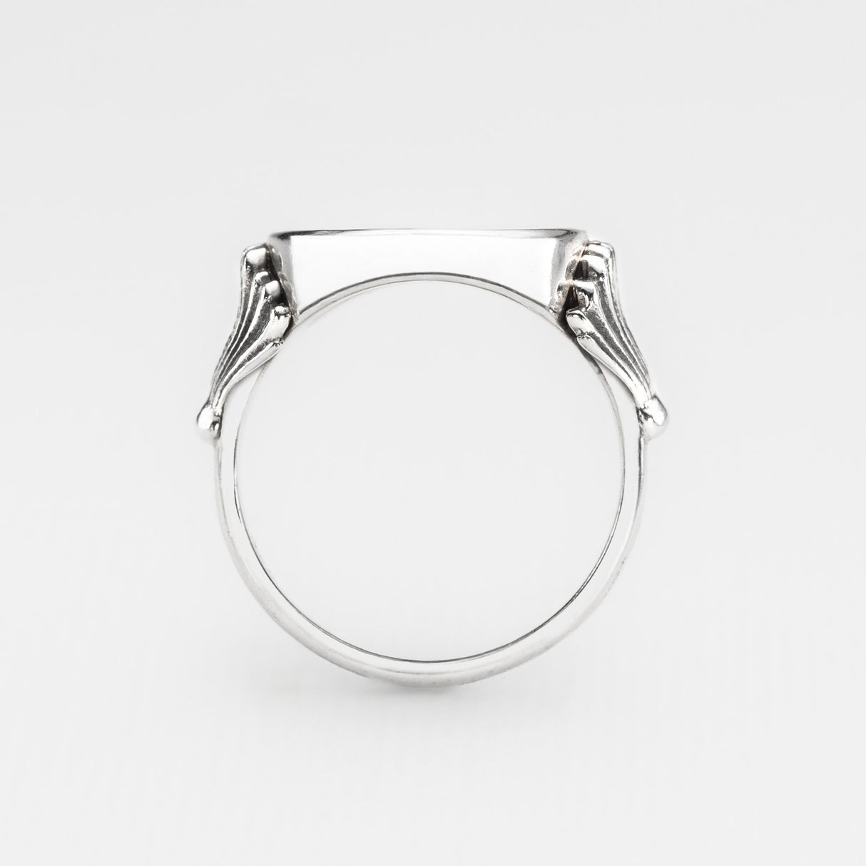 Pīwakawaka Pounamu Ring