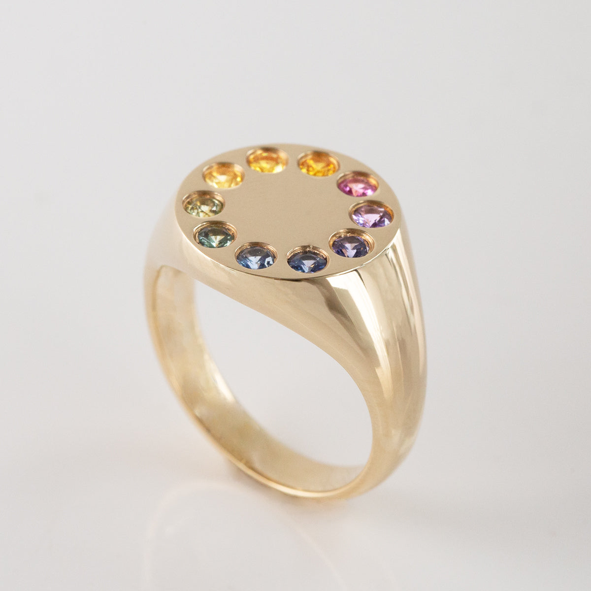 Sapphire Artist Paint Palette ring in 9 carat Gold