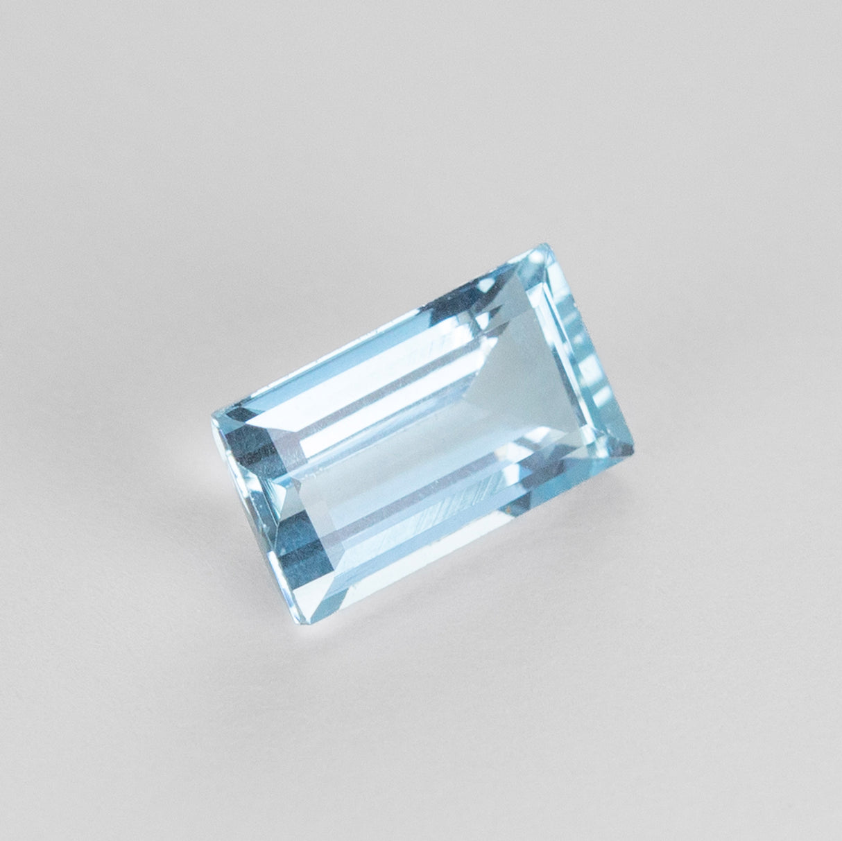 Parisian Sky Blue Rectangular Aquamarine 1.95 carats