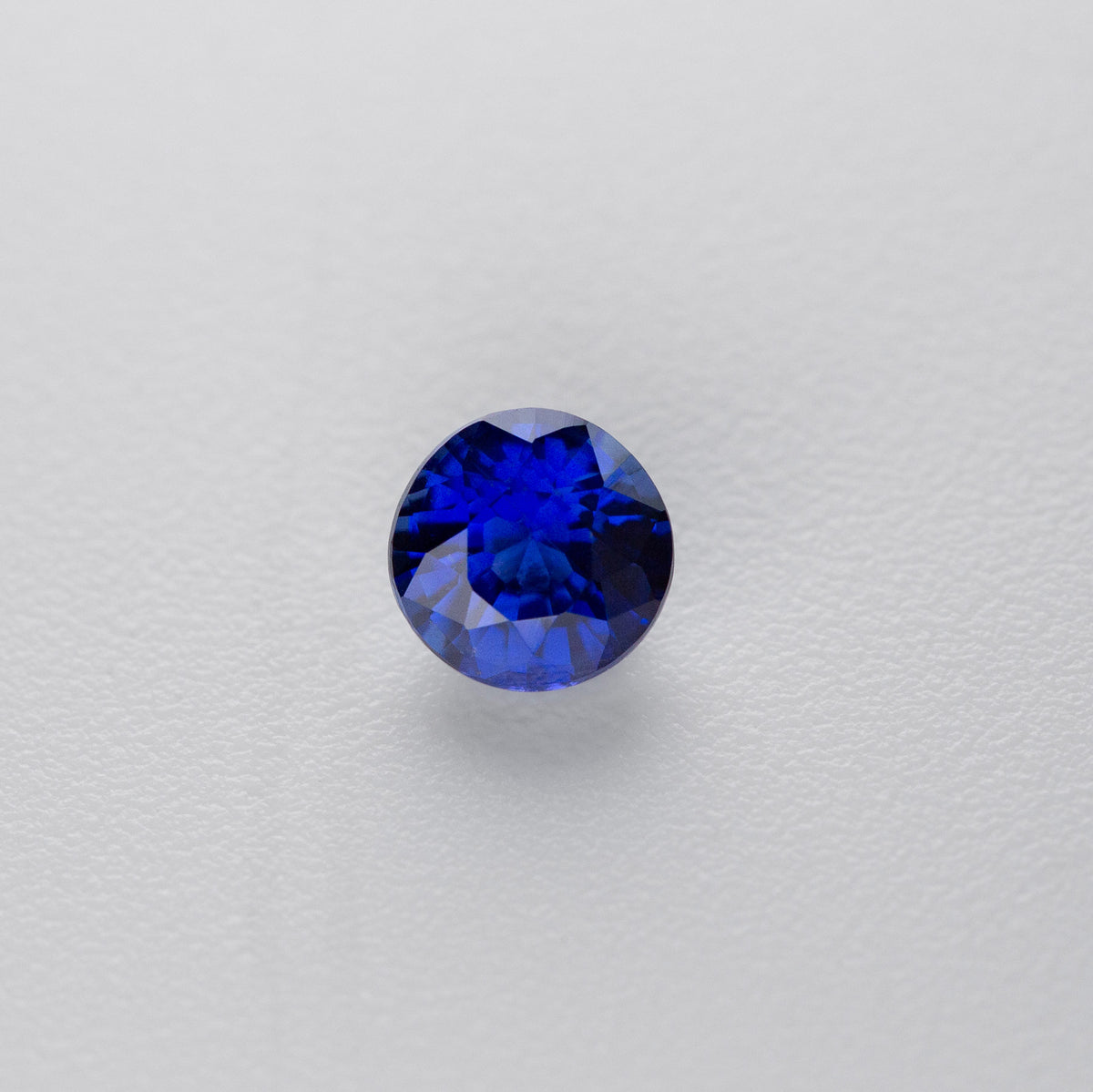 Blue Velvet Round Sapphire 0.48 carats
