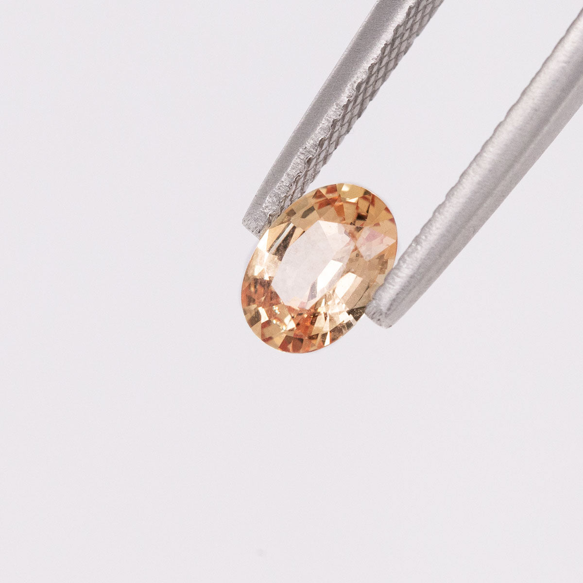 Apricot Sapphire Oval 0.89 carat