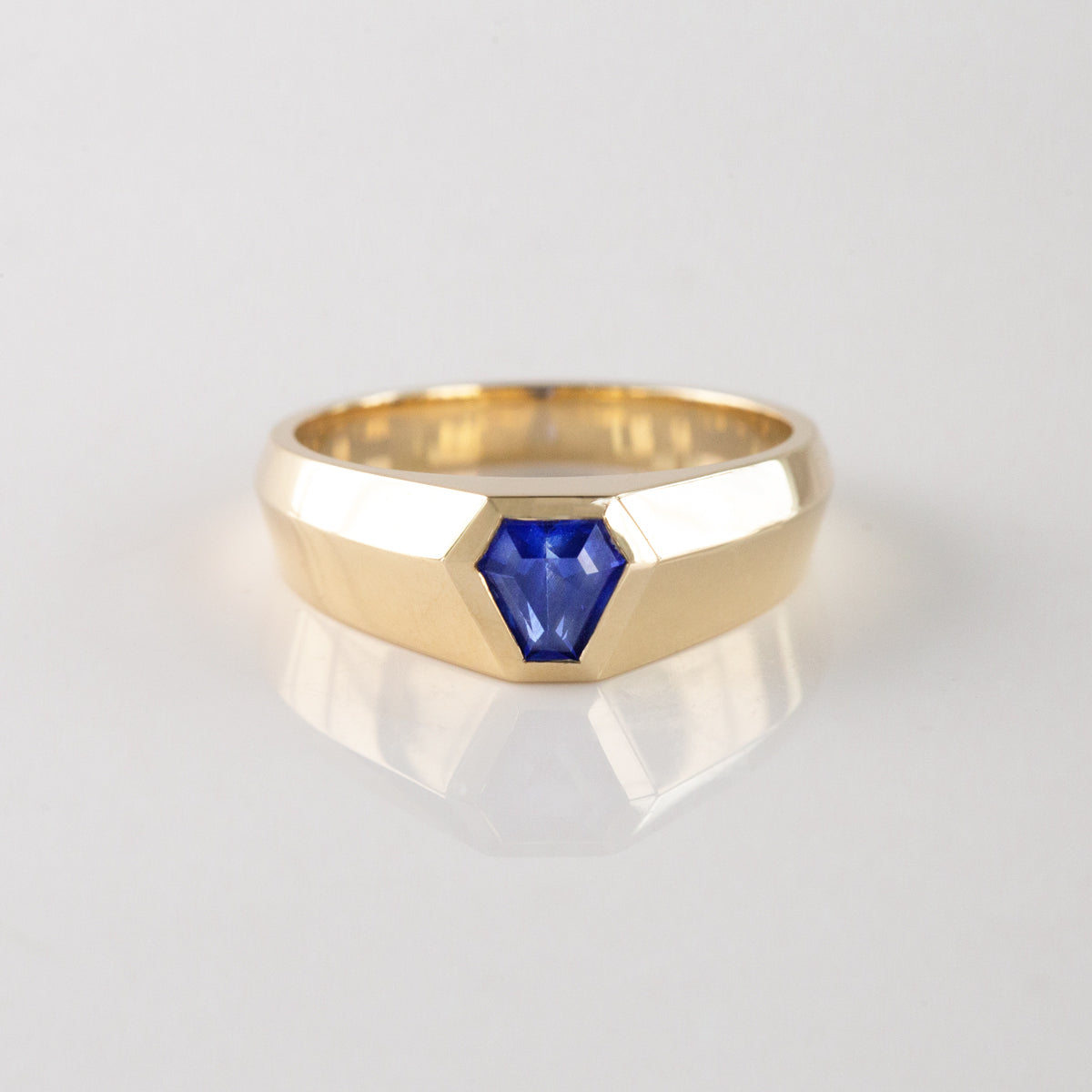 Royal Blue Sapphire Geometric Signet ring in 9 carat Gold