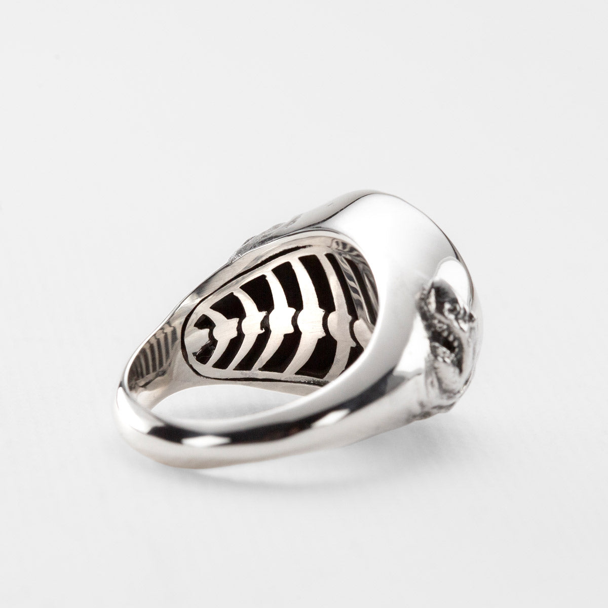 Thrasher Ring