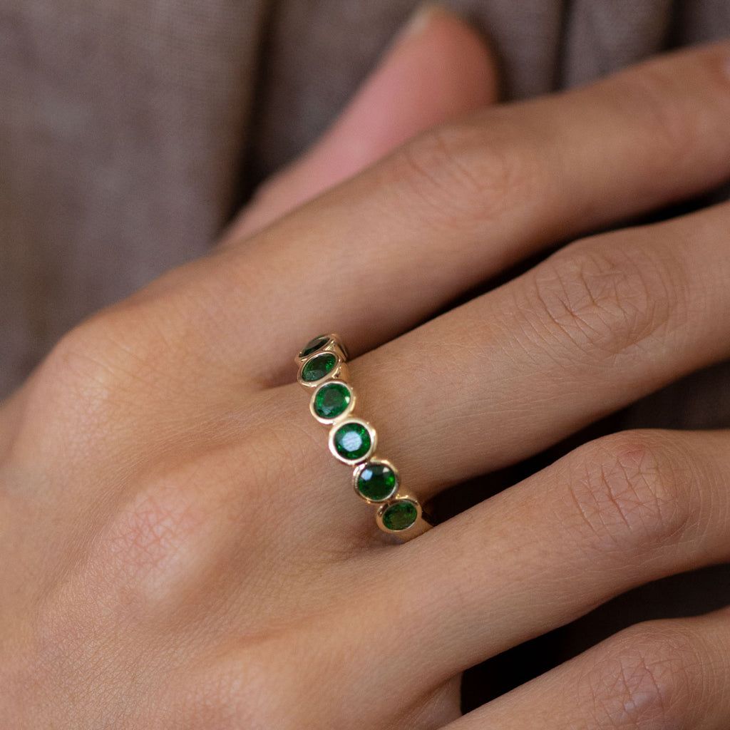 Green Tsarvorite Seven Deadly Stones ring in 9 carat Gold