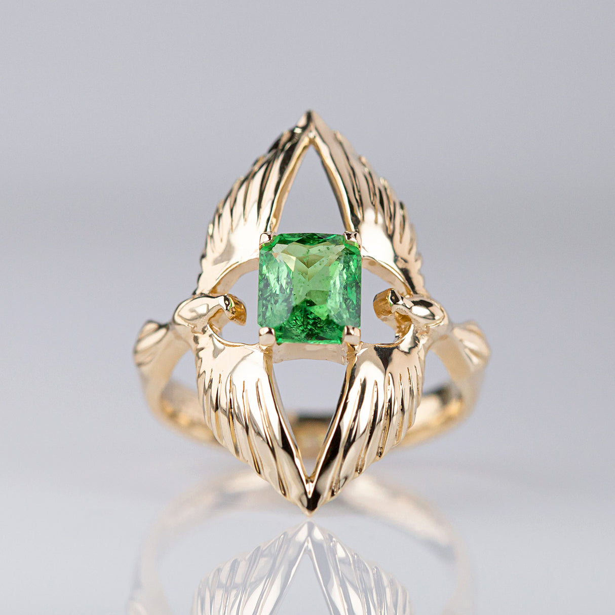 1.13 carat Tsavorite Twin Phoenix ring in 9 carat Gold