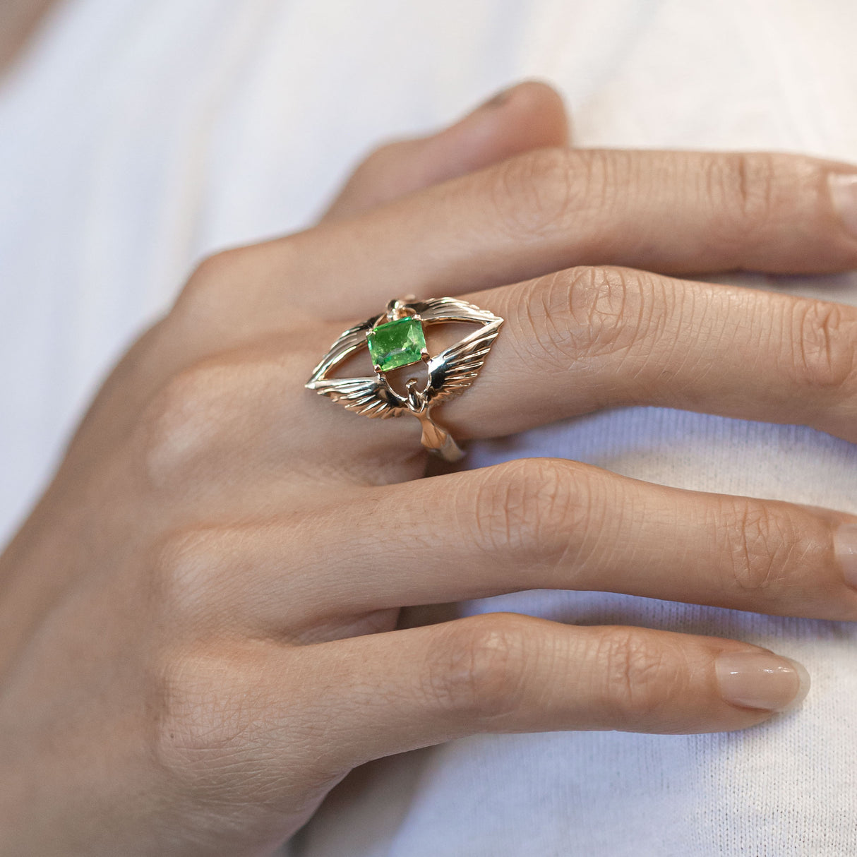 1.13 carat Tsavorite Twin Phoenix ring in 9 carat Gold