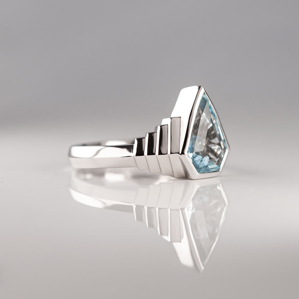 1.50 carat Aquamarine Interstellar ring in Platinum
