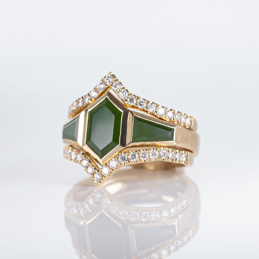 Pounamu Snowpeak ring with Diamonds in 9 carat Yellow Gold