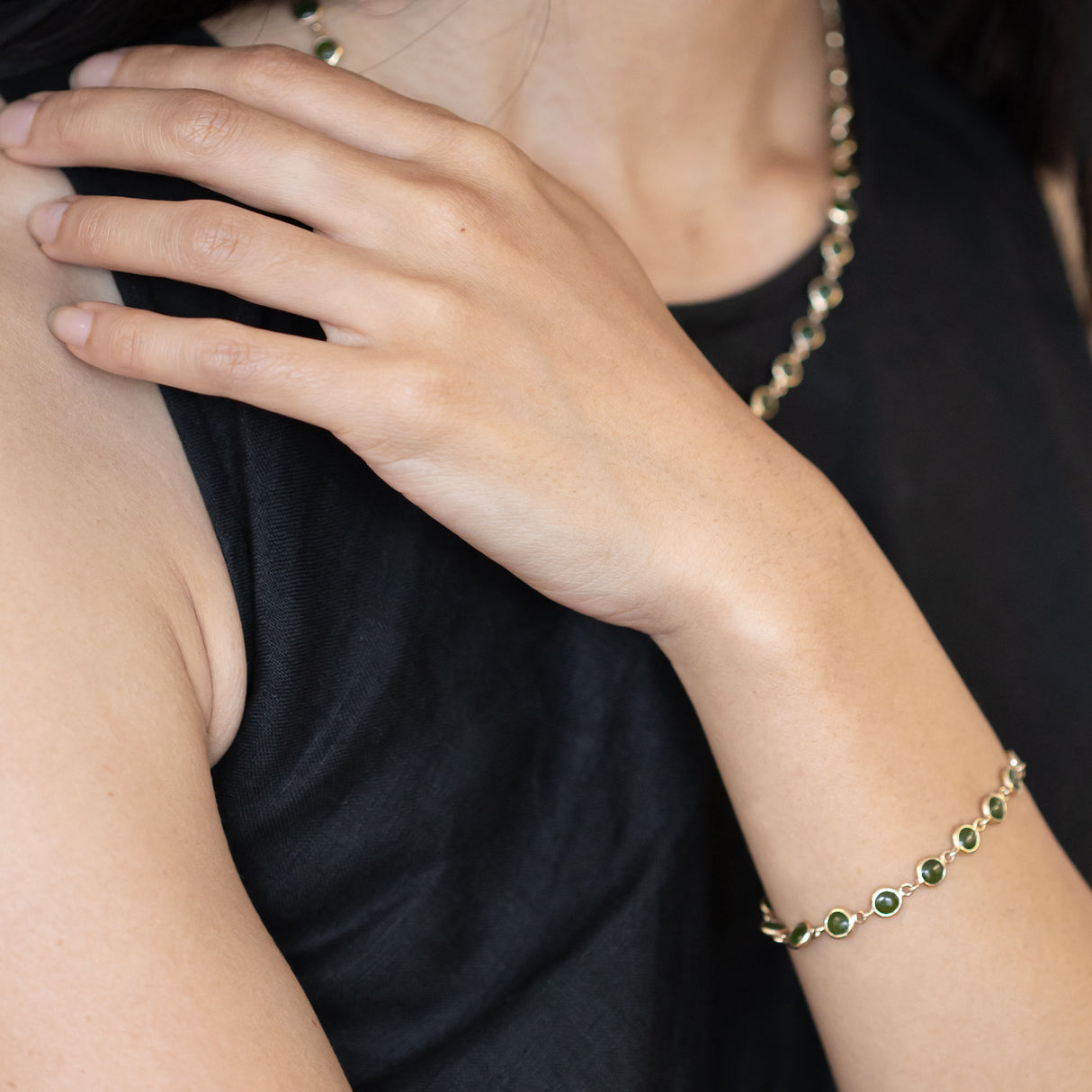 Pounamu Continuum Bracelet in 14 carat Gold