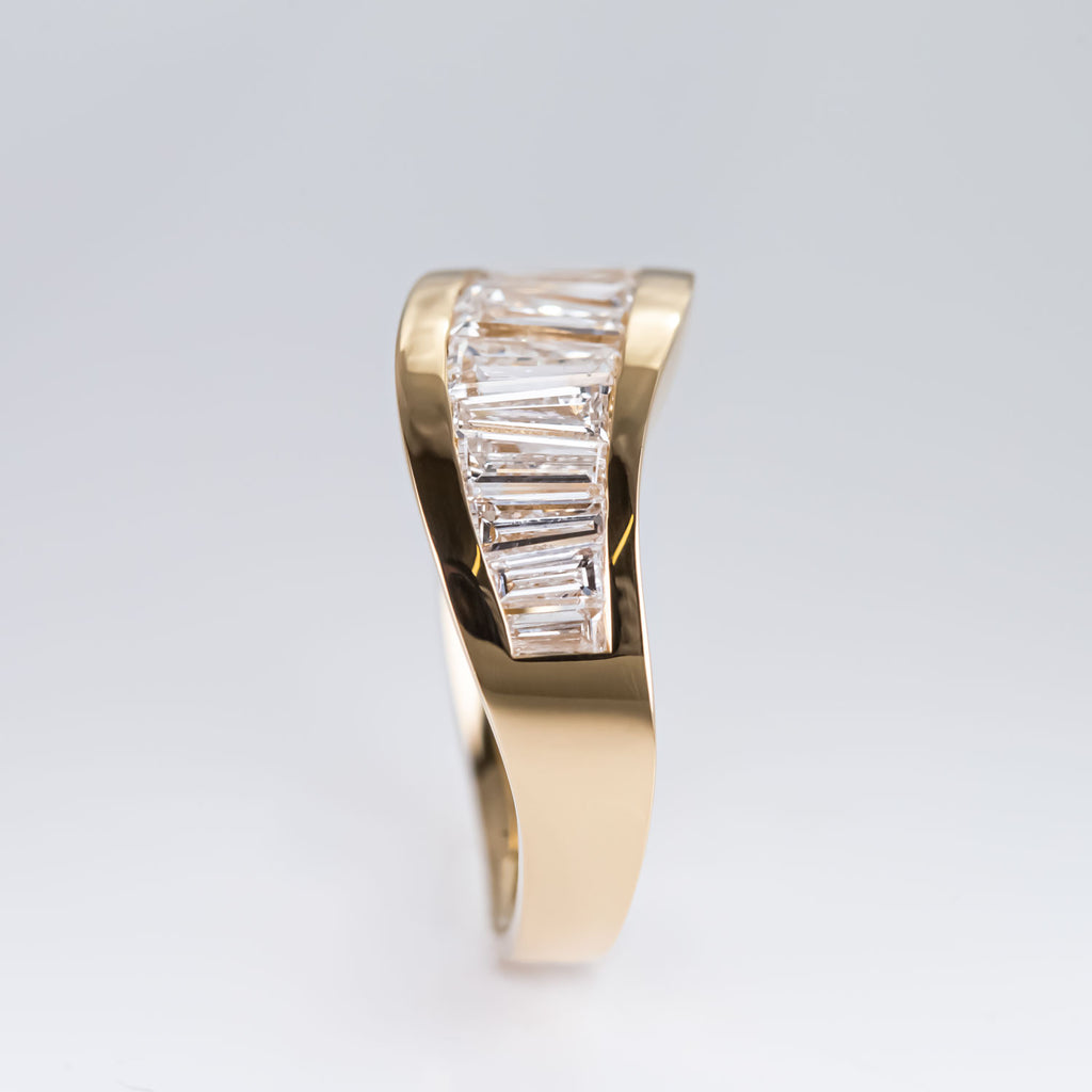Sparkling Diamond River ring in 18 carat Gold #1 (size 6)