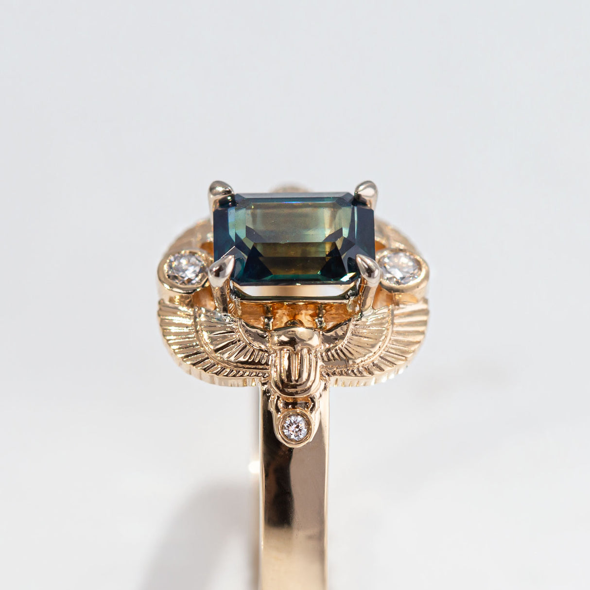 1.35 carat Teal Sapphire Twin Scarab ring with Diamonds in 18 carat Gold