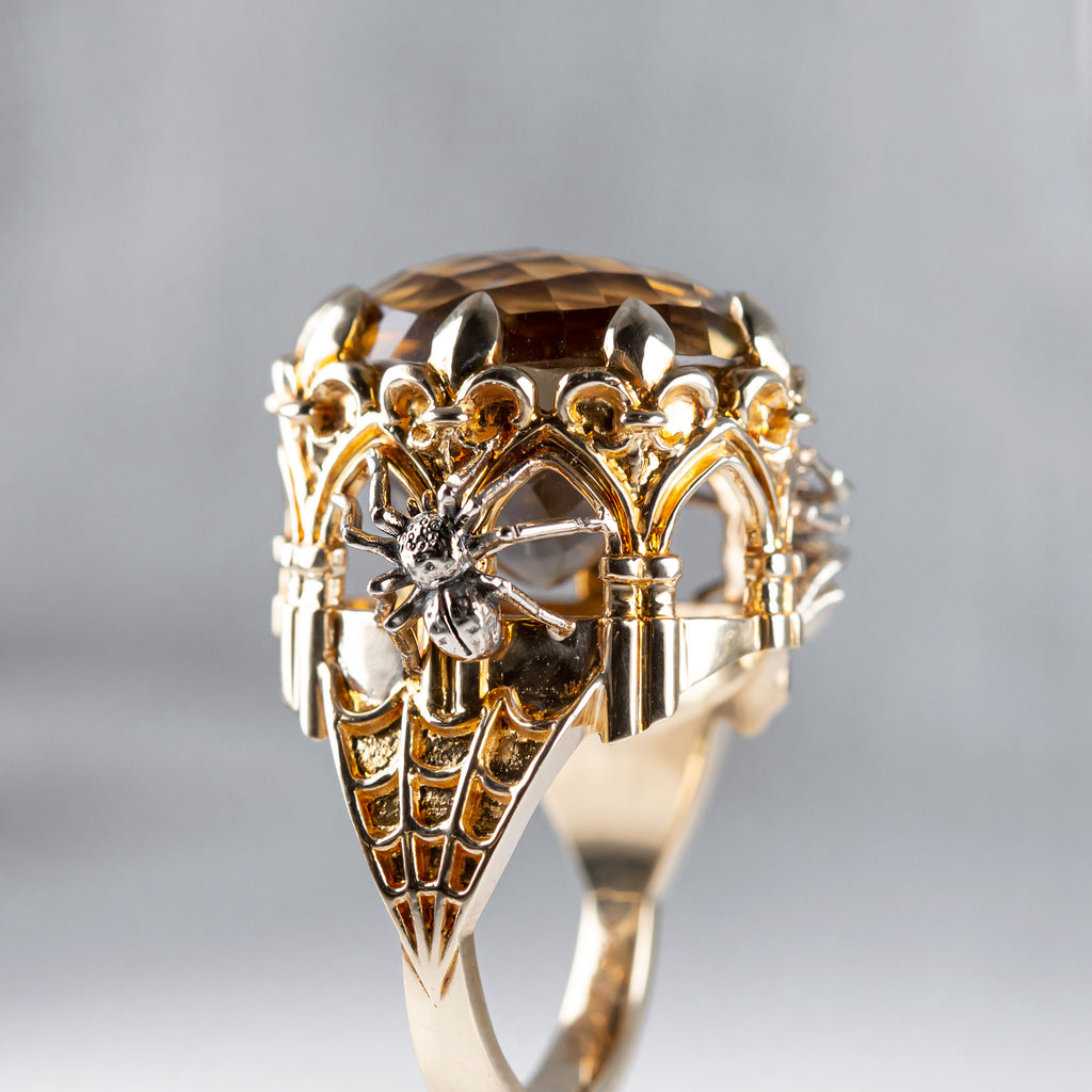 Spider Temple ring with Smoky Quartz in 9 carat Yellow Gold
