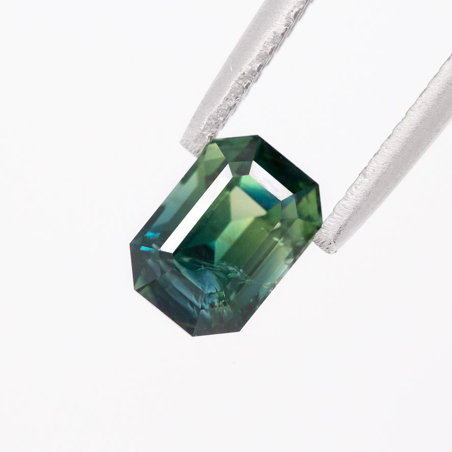 Bicolour Teal Sapphire Emerald cut 2.14 carat